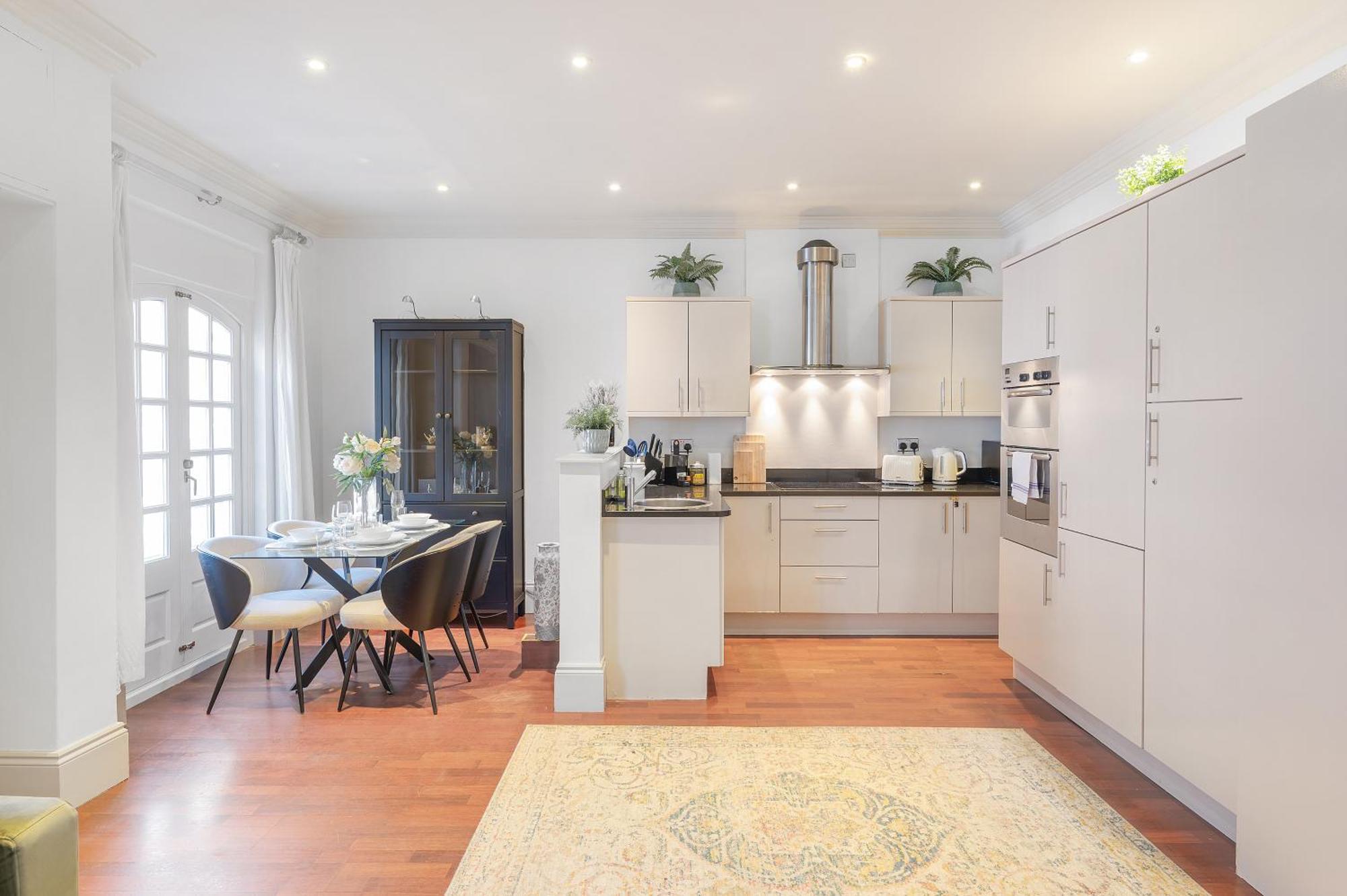 Сasa de vacaciones Casa Italia Near Hyde Park & Queens Gate, In South Kensington With Ac Air Conditioning & Washing Machine Dryer *